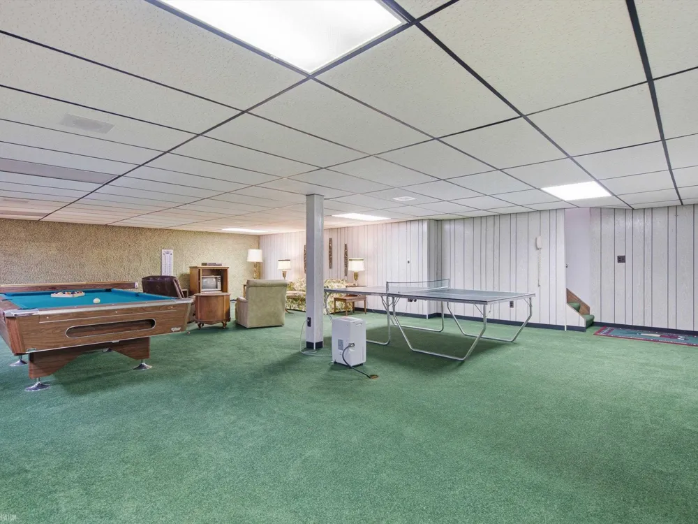 645 Wellington Crescent Mt Clemens City, MI 48043