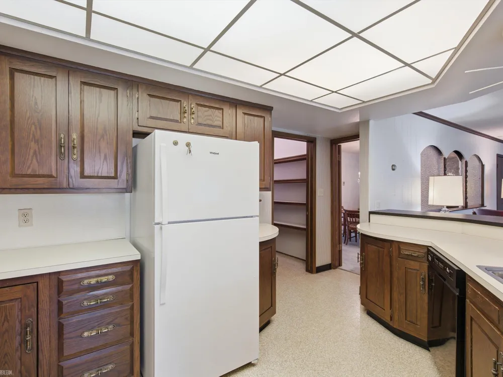 645 Wellington Crescent Mt Clemens City, MI 48043