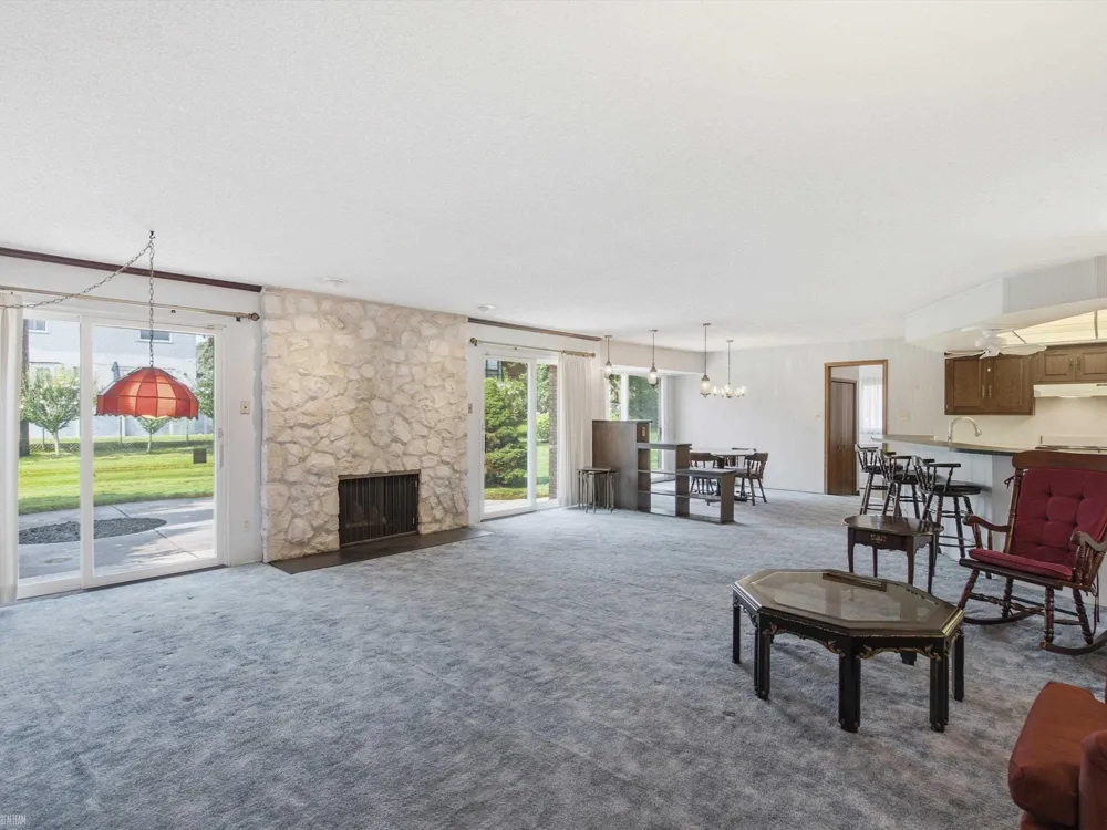 645 Wellington Crescent Mt Clemens City, MI 48043