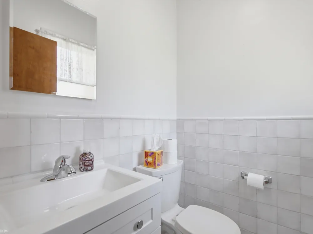 645 Wellington Crescent Mt Clemens City, MI 48043