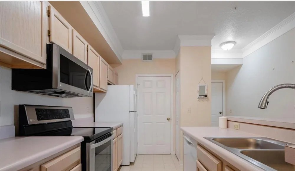 11490 VILLA GRAND #221 Fort Myers, FL 33913