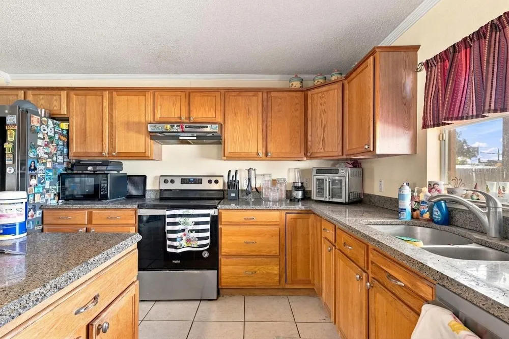 347 VELVETEEN PLACE Chuluota, FL 32766