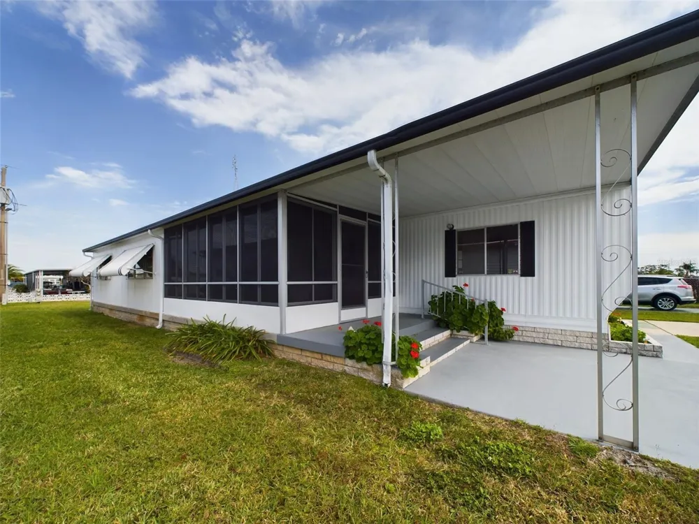 3502 DELAWARE AVENUE Sebring, FL 33870