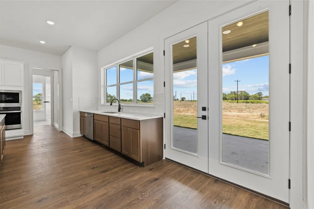1550 Barth Rd Dale, TX 78616