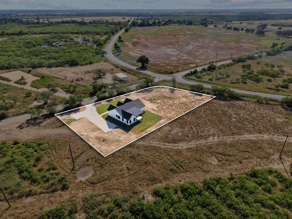 1550 Barth Rd Dale, TX 78616