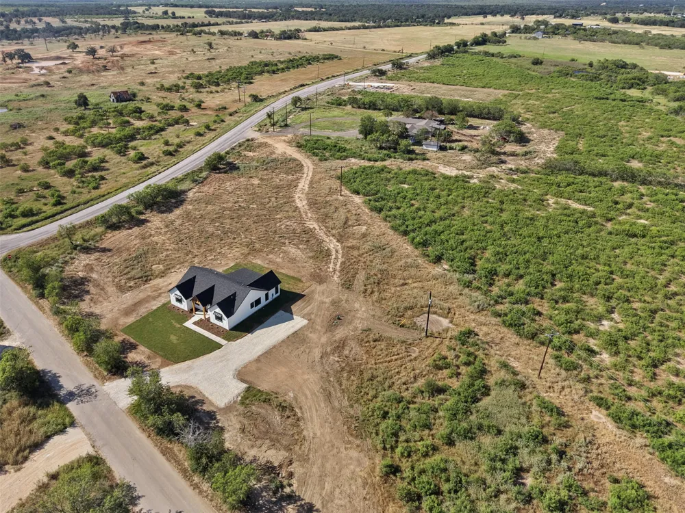 1550 Barth Rd Dale, TX 78616