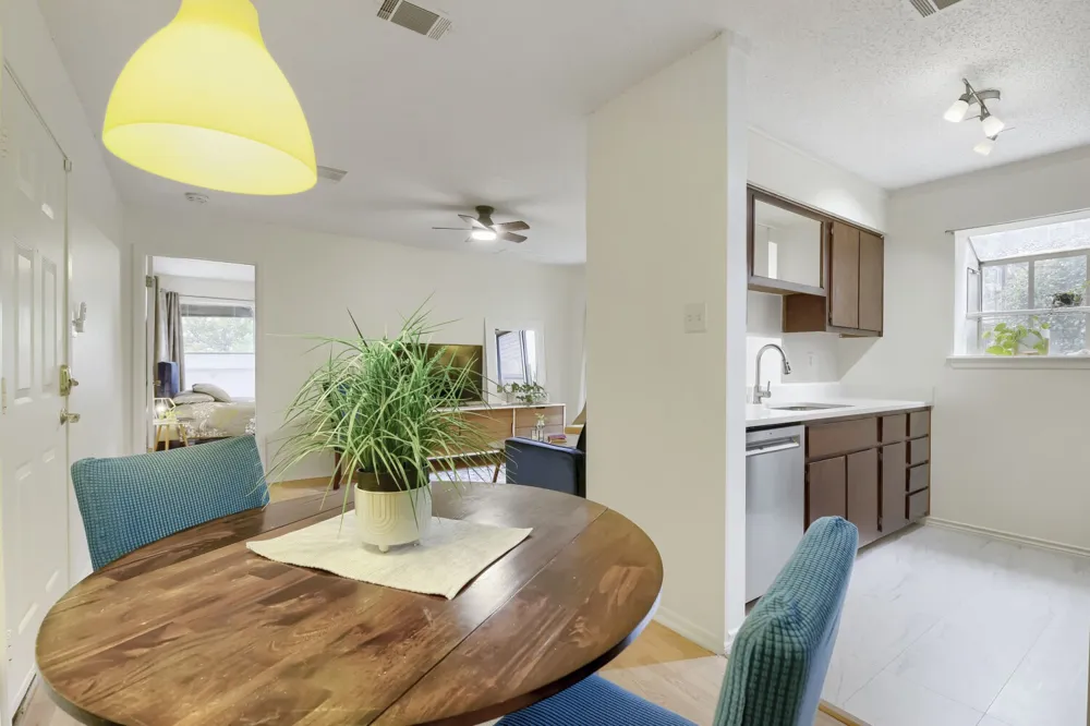 6903 Deatonhill Drive #20 Austin, TX 78745