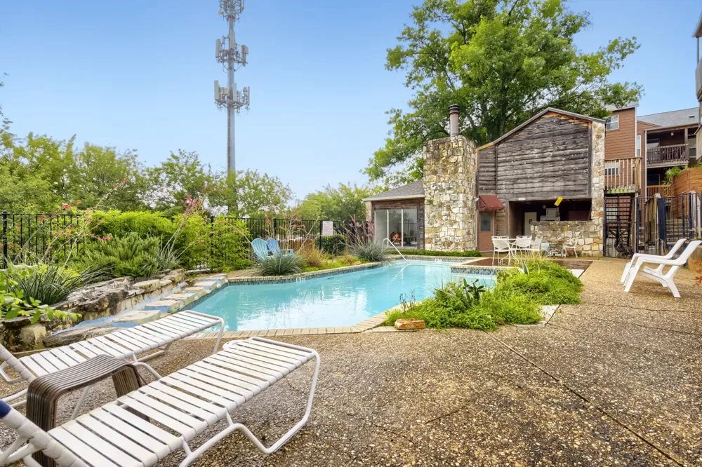 6903 Deatonhill Drive #20 Austin, TX 78745