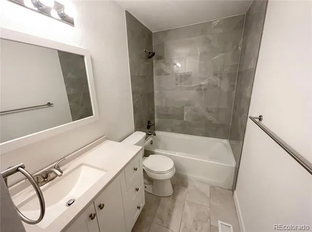 2332 Hyacinth Road Highlands Ranch, CO 80129