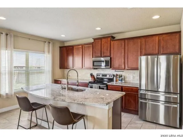 2727 WHEATFIELD WAY New Braunfels, TX 78130