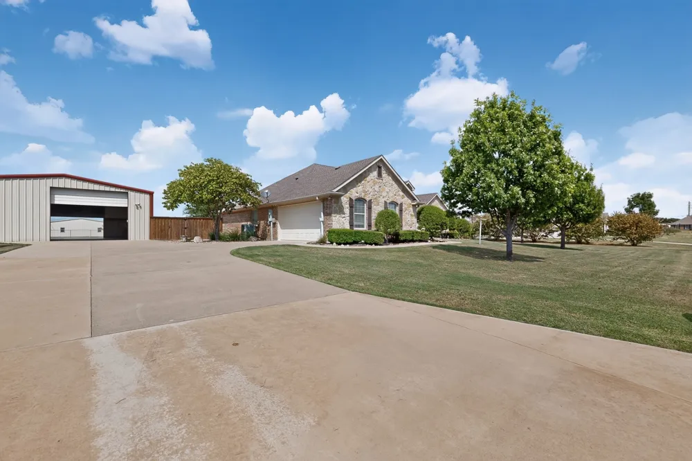 320 Brooks Drive Nevada, TX 75173