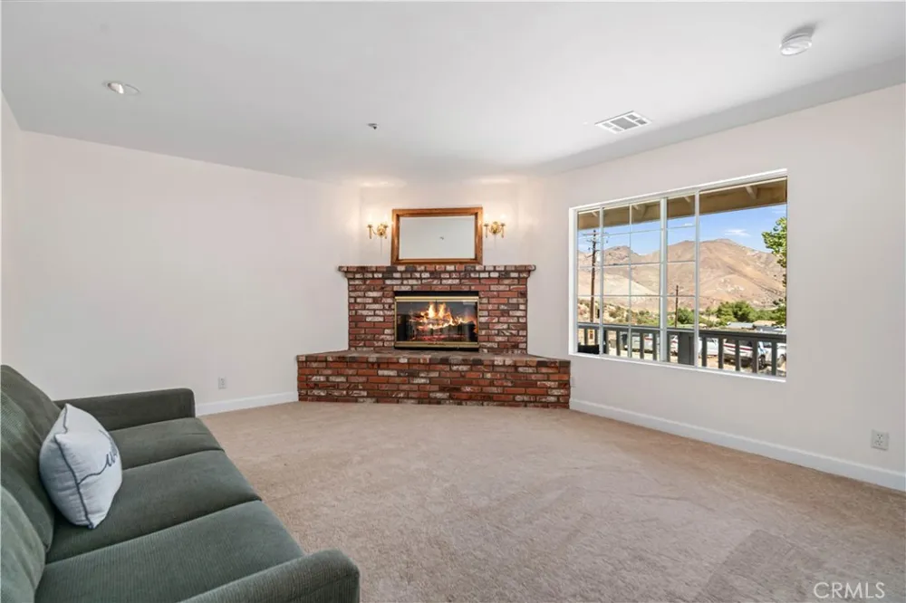 28625 Bootlegger Canyon Road Acton, CA 93510