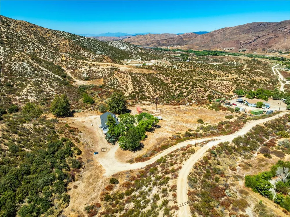 28625 Bootlegger Canyon Road Acton, CA 93510