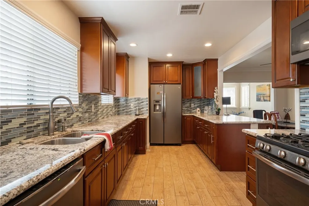 5330 Huntington S Los Angeles, CA 90032