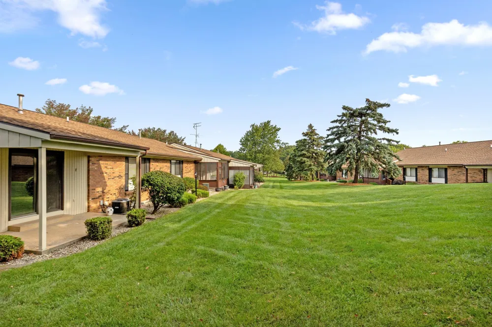 52 Old Mill Drive #11 Holland, MI 49423
