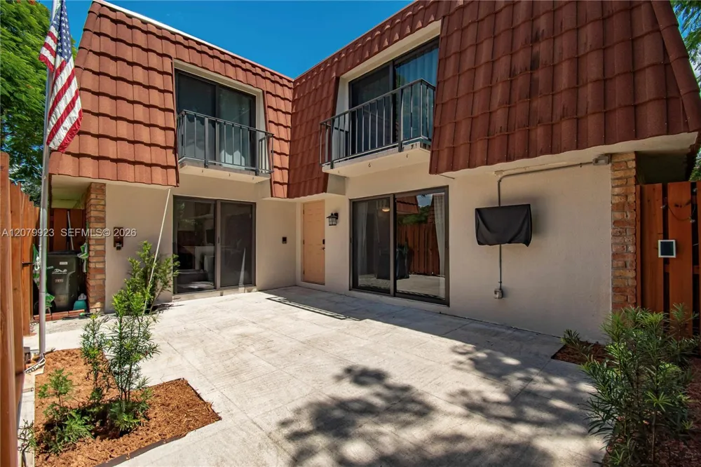 1830 San Juan Dr #23-B Delray Beach, FL 33445