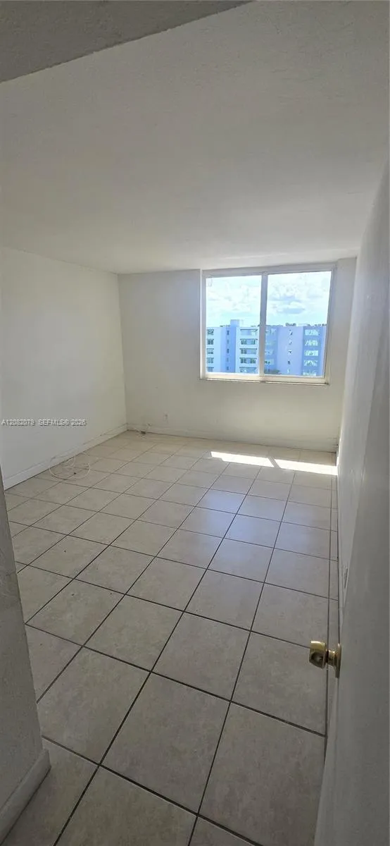 9143 SW 77th Ave #B801 Miami, FL 33156