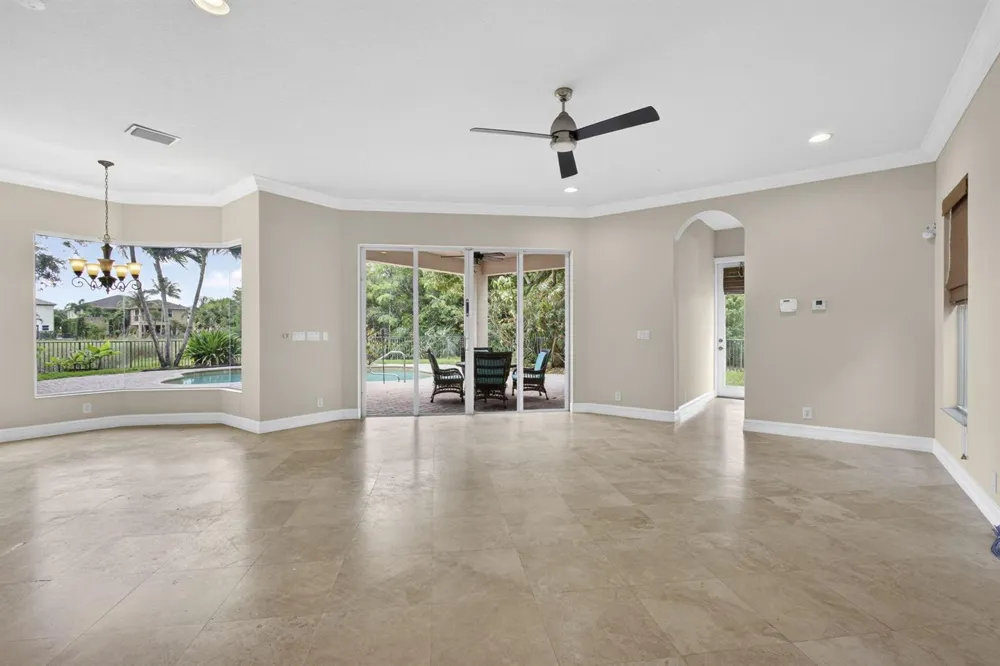 625 GLENFIELD WAY Royal Palm Beach, FL 33411