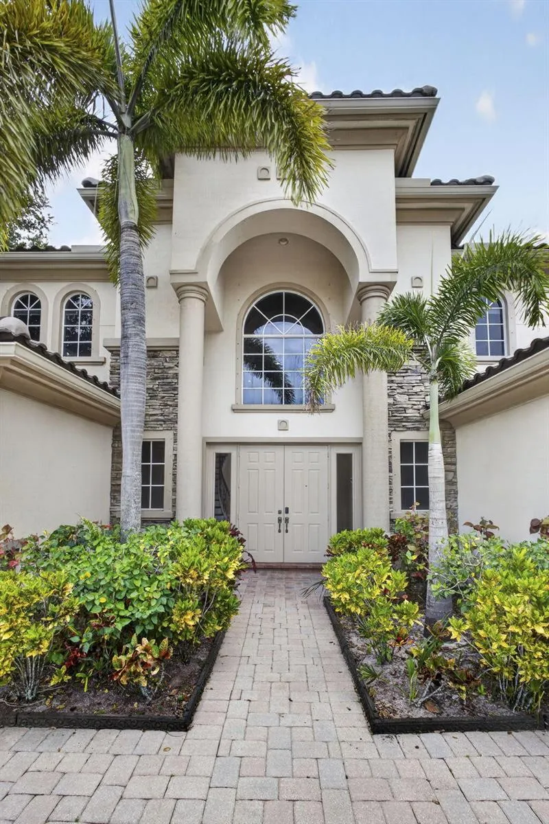 625 GLENFIELD WAY Royal Palm Beach, FL 33411