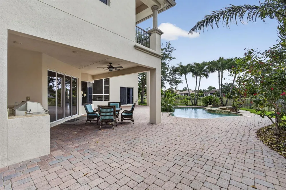 625 GLENFIELD WAY Royal Palm Beach, FL 33411