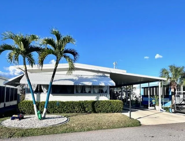 5712 Captain John Smith Loop North Fort Myers, FL 33917