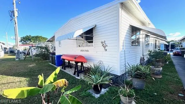 5712 Captain John Smith Loop North Fort Myers, FL 33917