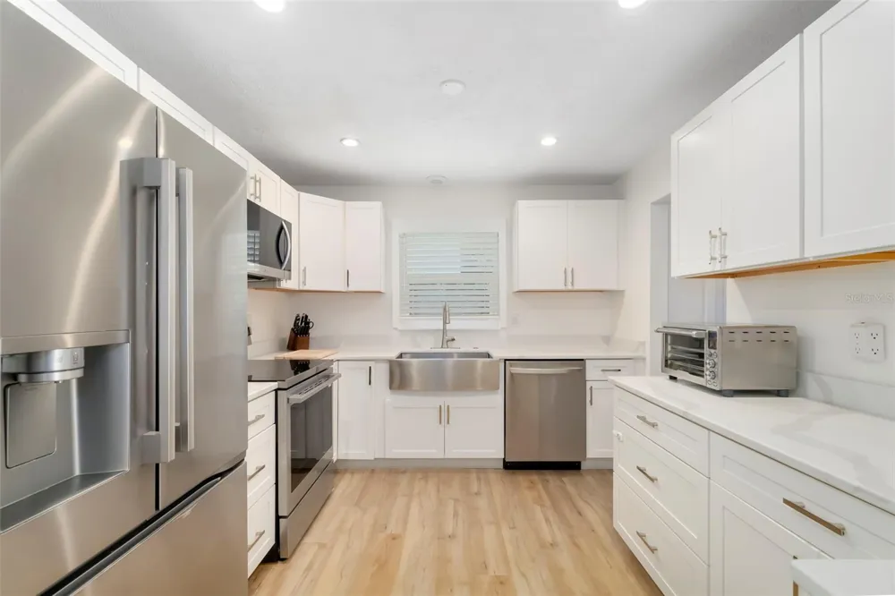 3169 ALTA VISTA STREET Sarasota, FL 34237