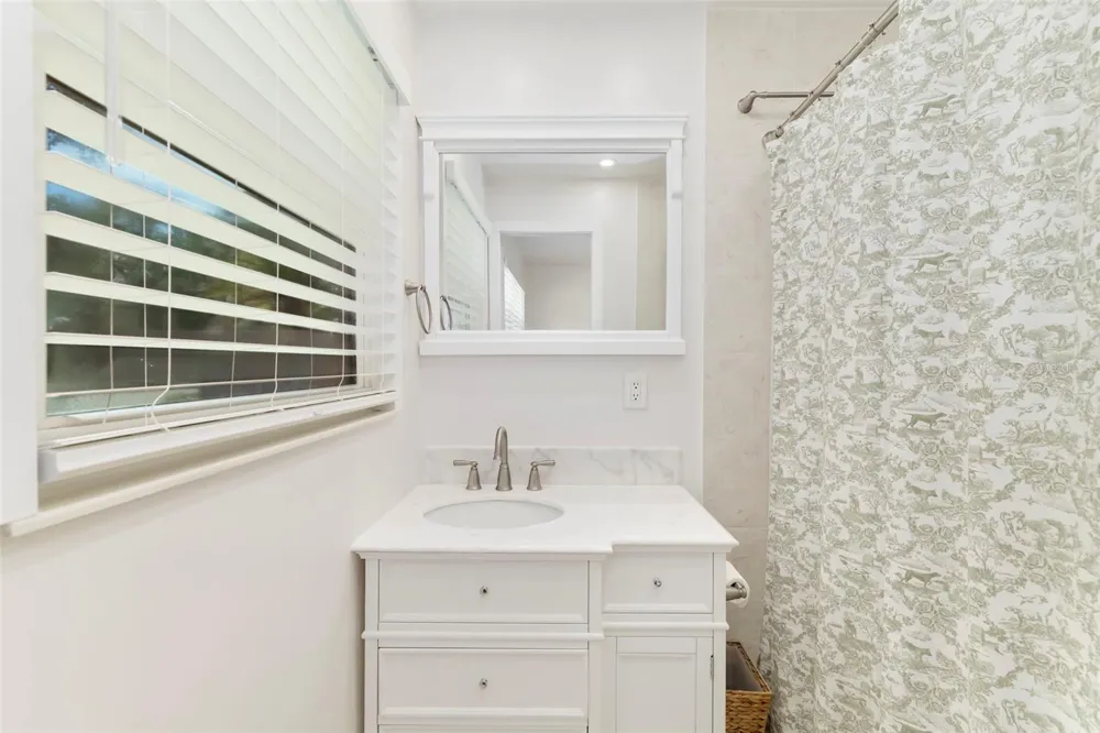 3169 ALTA VISTA STREET Sarasota, FL 34237