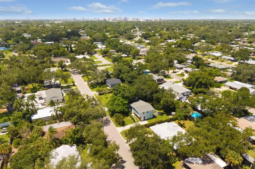 3169 ALTA VISTA STREET Sarasota, FL 34237