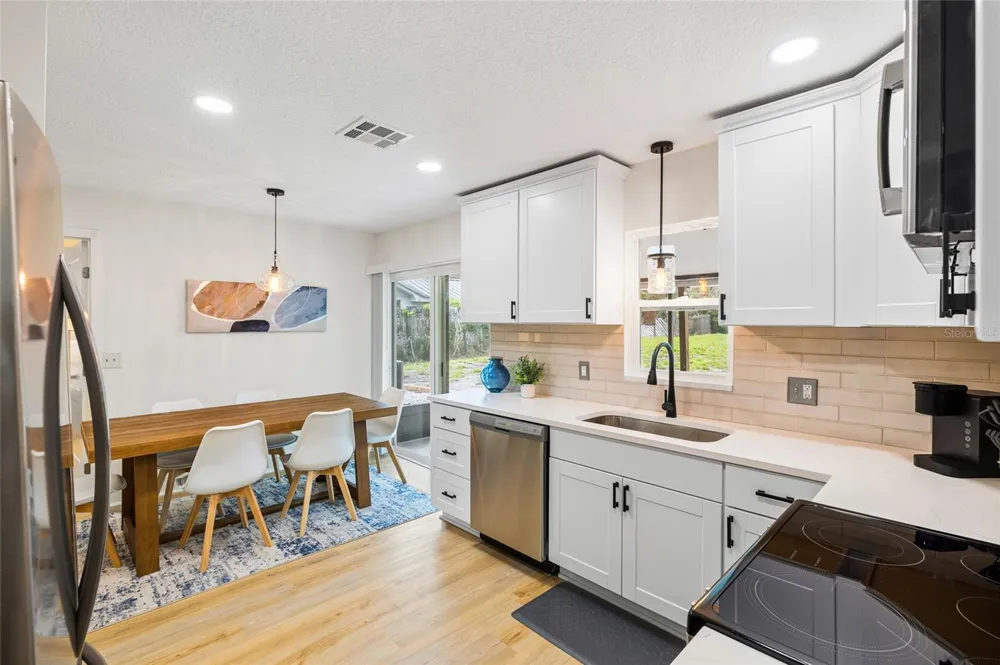 34807 EVERGREEN WAY Dade City, FL 33523