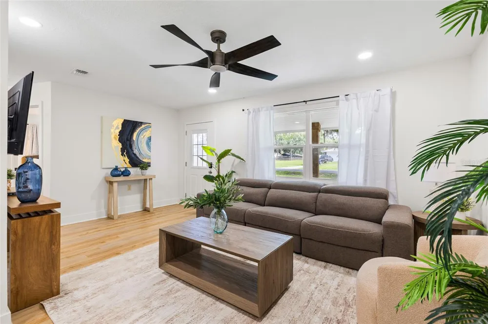 34807 EVERGREEN WAY Dade City, FL 33523