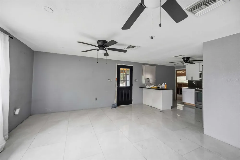 4275 SOUTHLAND AVENUE Port Charlotte, FL 33953