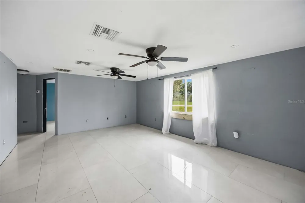 4275 SOUTHLAND AVENUE Port Charlotte, FL 33953