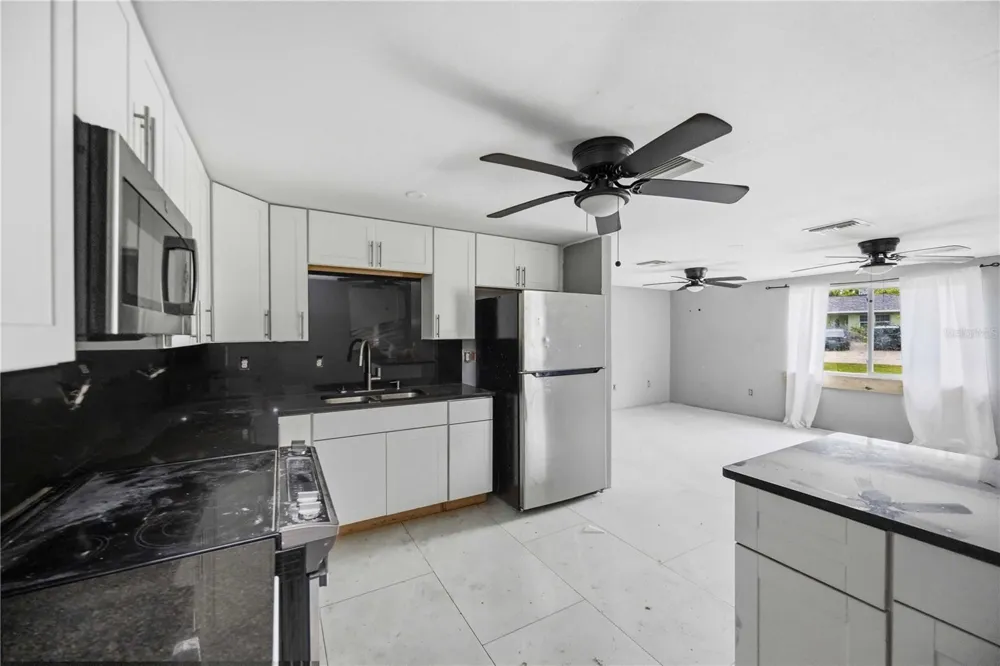 4275 SOUTHLAND AVENUE Port Charlotte, FL 33953