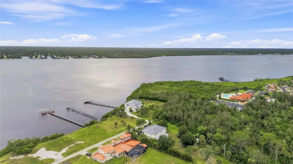 4275 SOUTHLAND AVENUE Port Charlotte, FL 33953