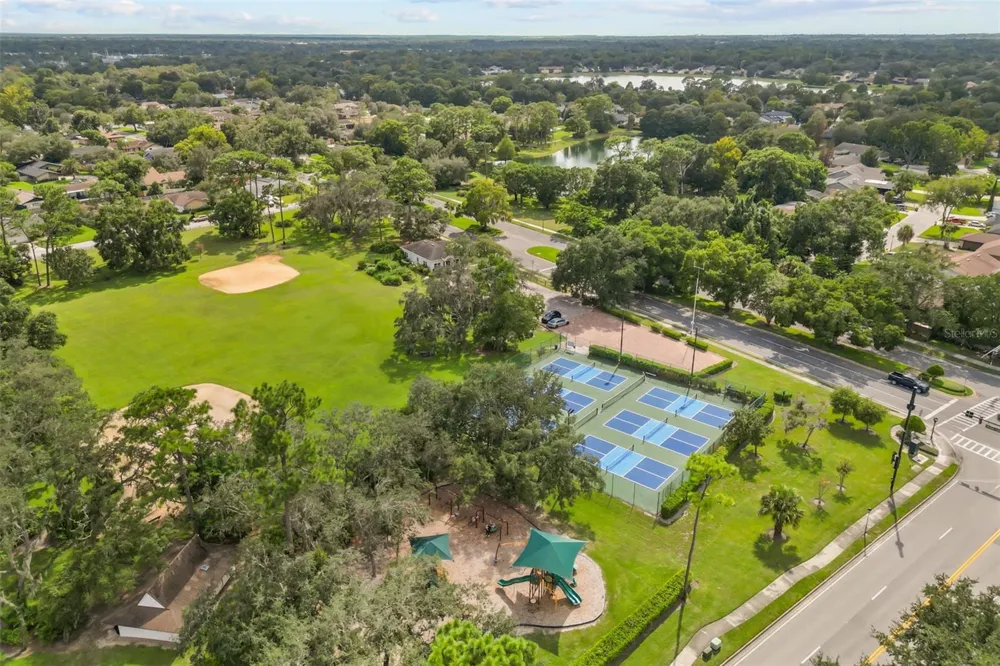 280 HUNTERS POINT TRAIL Longwood, FL 32779
