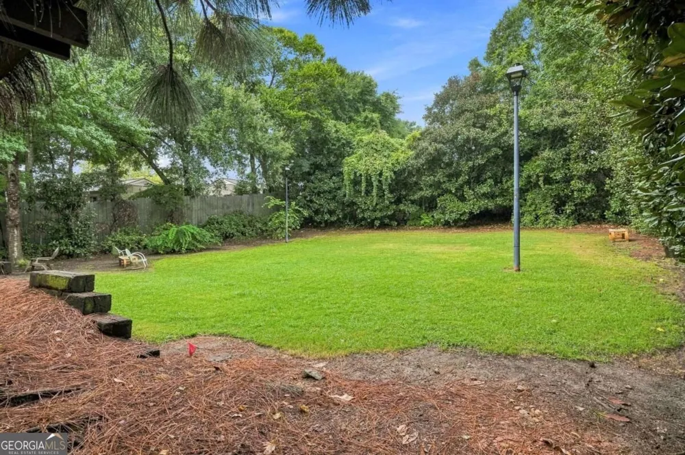 195 Arizona AVE NE Atlanta, GA 30307