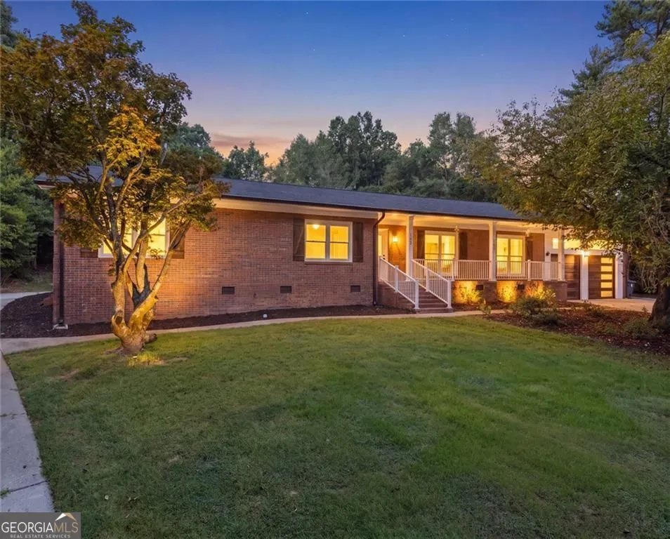 1492 Burns DR NE Gainesville, GA 30501