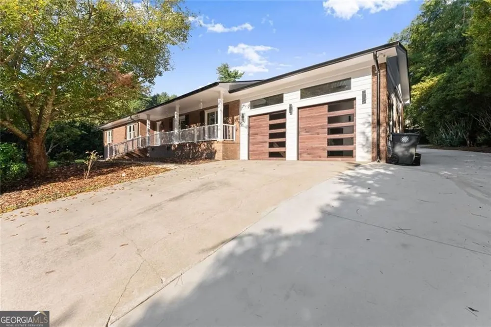 1492 Burns DR NE Gainesville, GA 30501