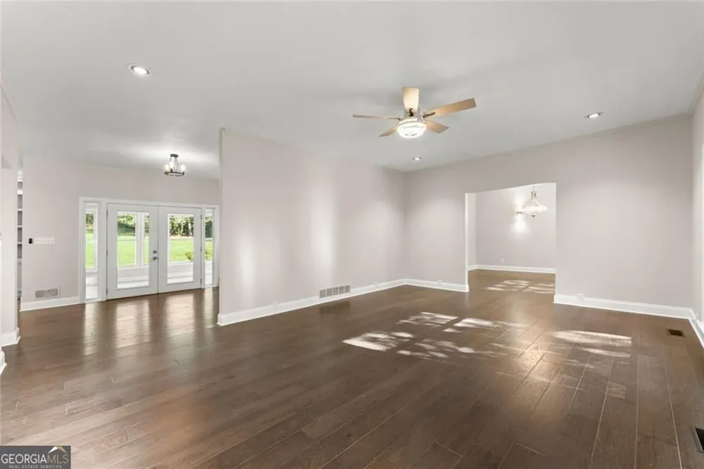 1492 Burns DR NE Gainesville, GA 30501