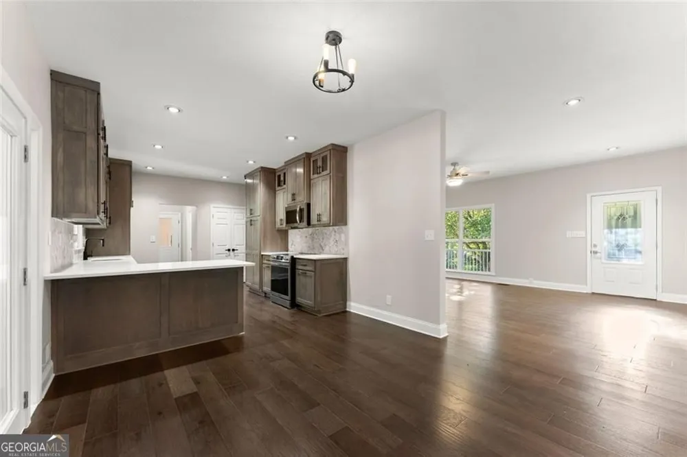 1492 Burns DR NE Gainesville, GA 30501