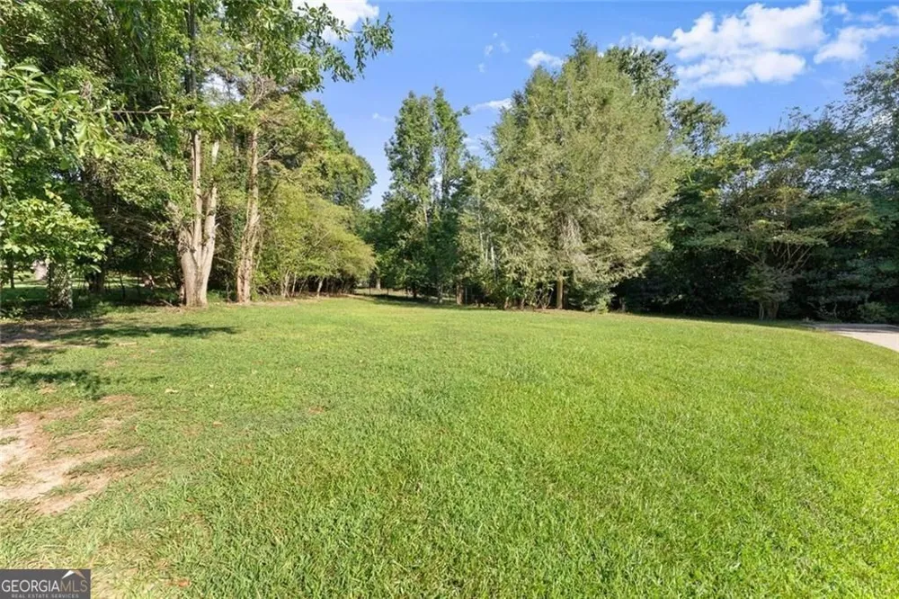 1492 Burns DR NE Gainesville, GA 30501