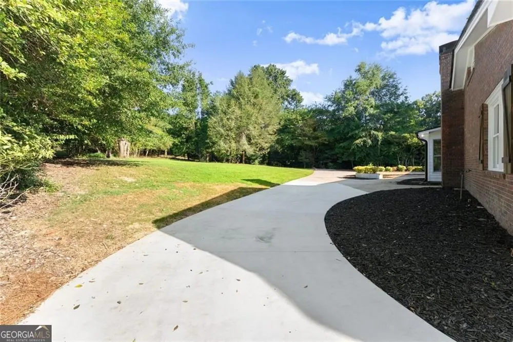 1492 Burns DR NE Gainesville, GA 30501