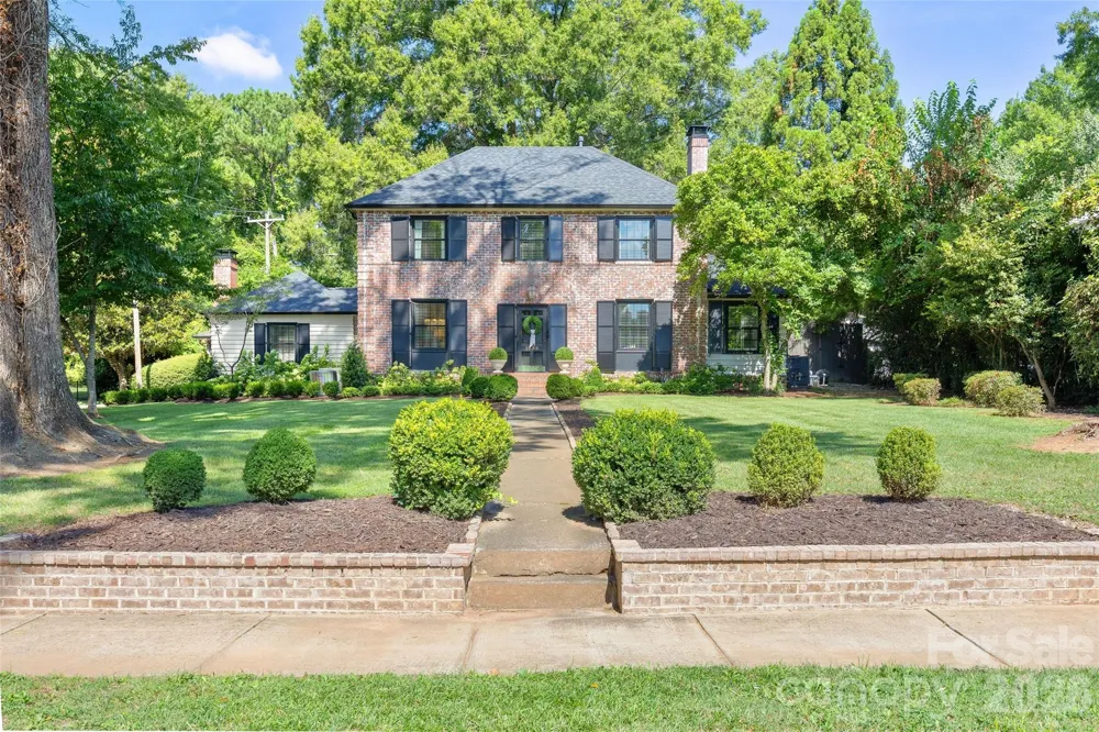 1838 S Wendover Road Charlotte, NC 28211