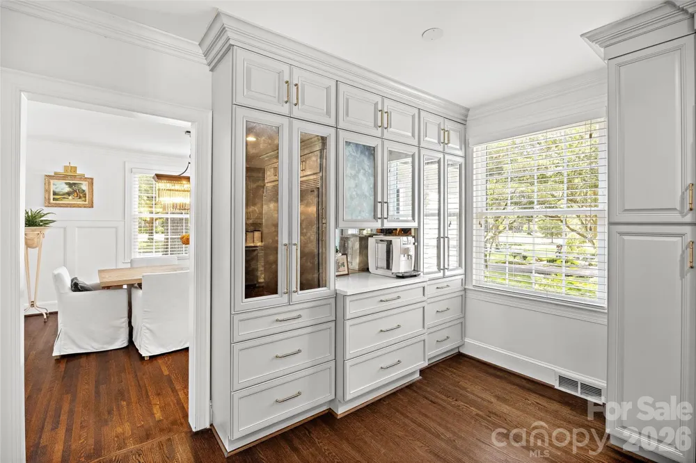 1838 S Wendover Road Charlotte, NC 28211