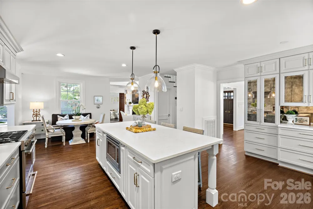 1838 S Wendover Road Charlotte, NC 28211