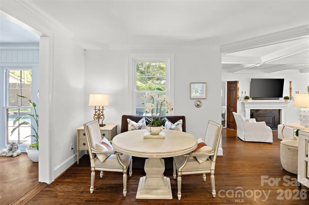 1838 S Wendover Road Charlotte, NC 28211