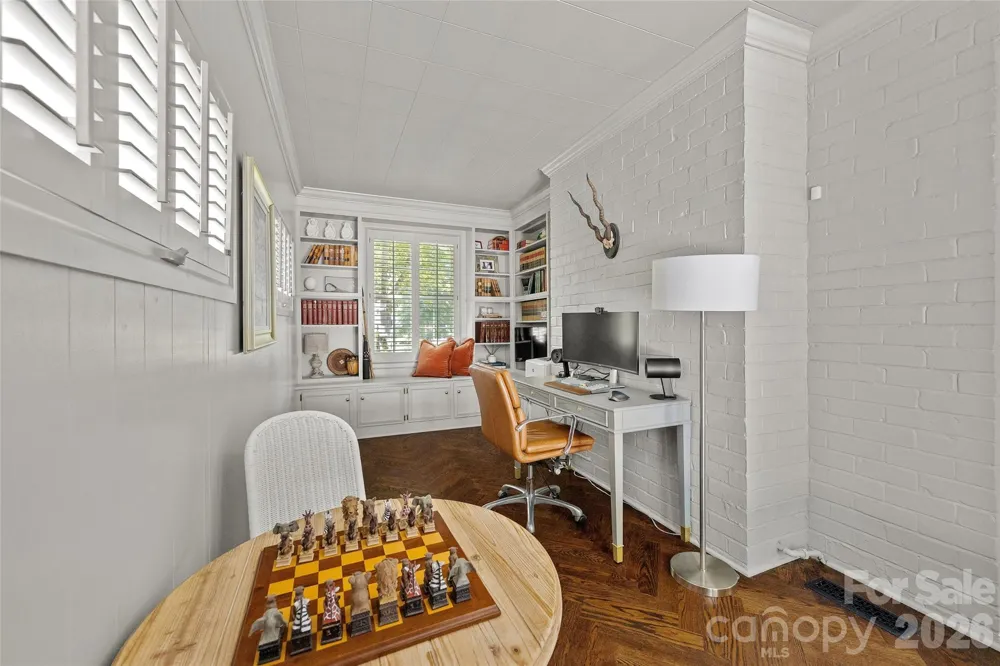 1838 S Wendover Road Charlotte, NC 28211