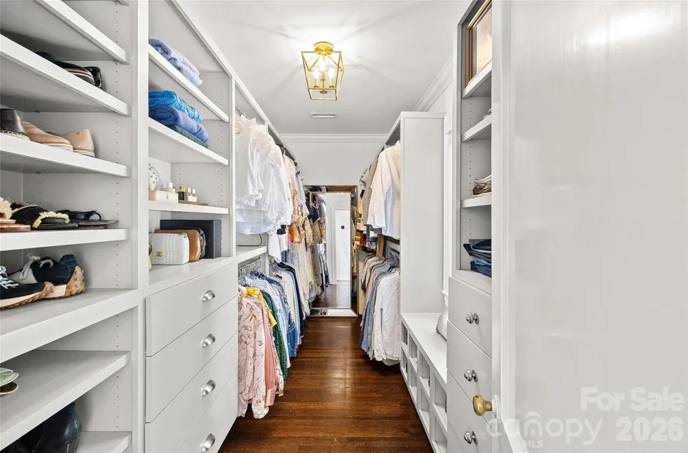 1838 S Wendover Road Charlotte, NC 28211