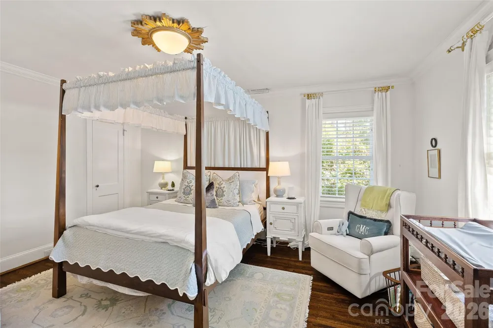 1838 S Wendover Road Charlotte, NC 28211